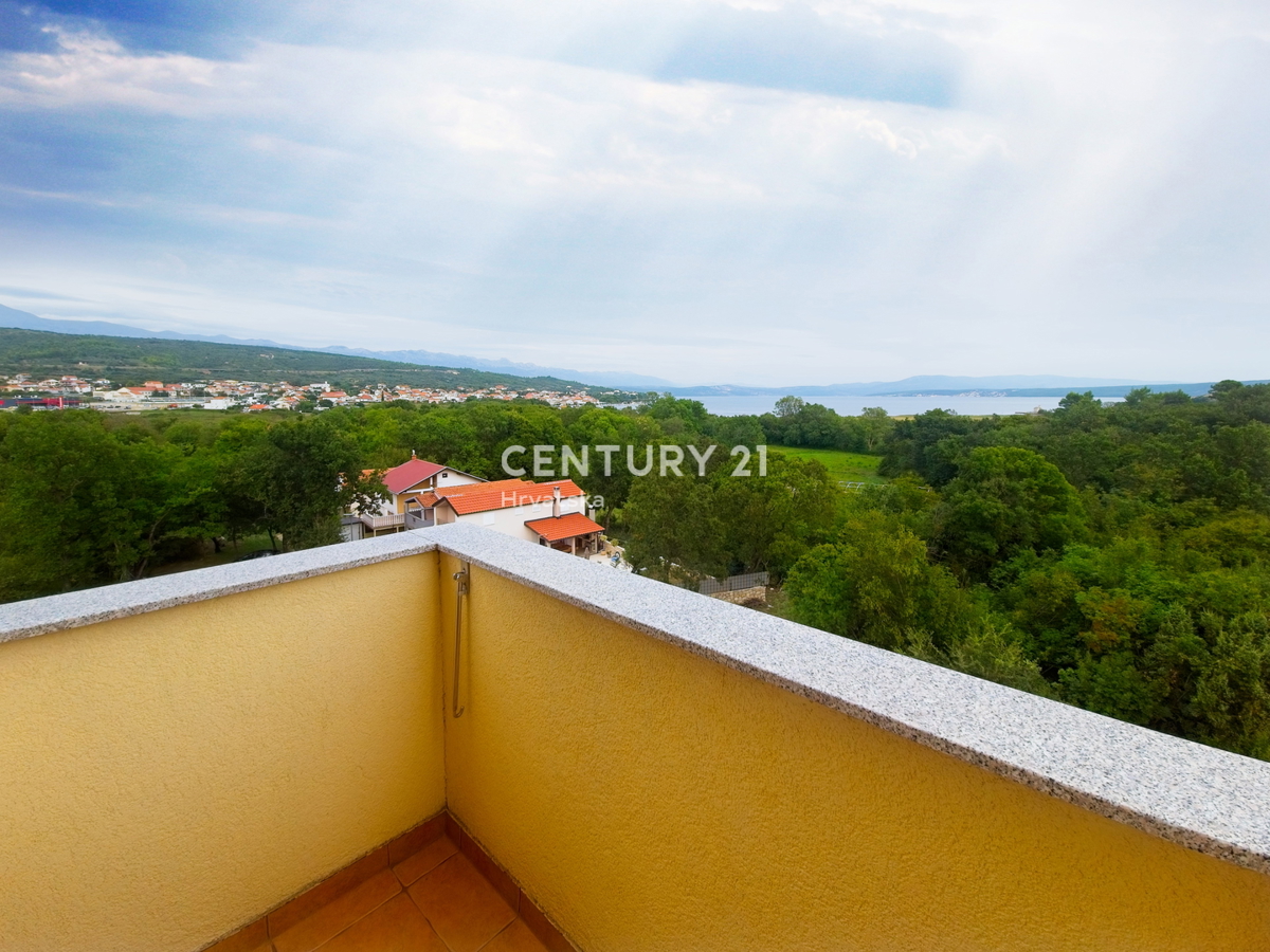 POSEDARJE: Dvosobno stanovanje s čudovitim pogledom na morje