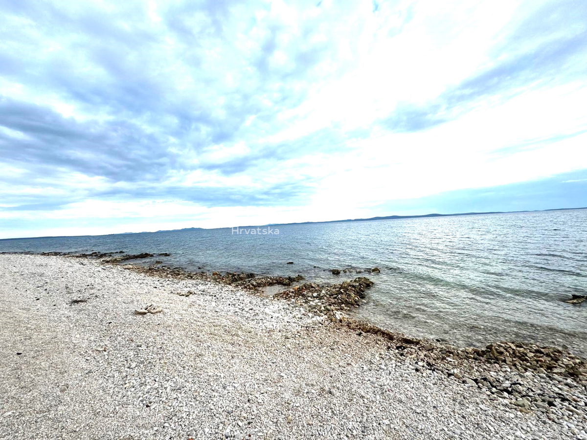 Vir - Torovi - Zadar - kmetijsko zemljišče s potencialom za gradbeno zemljišče