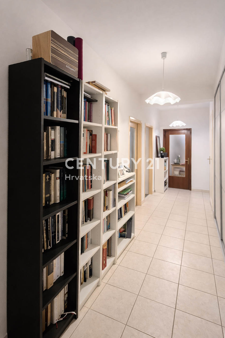 ZADAR, BOKANJAC, STANOVANJE 100,52 m2, RENOVIRANO, DELNO OPREMLJENO