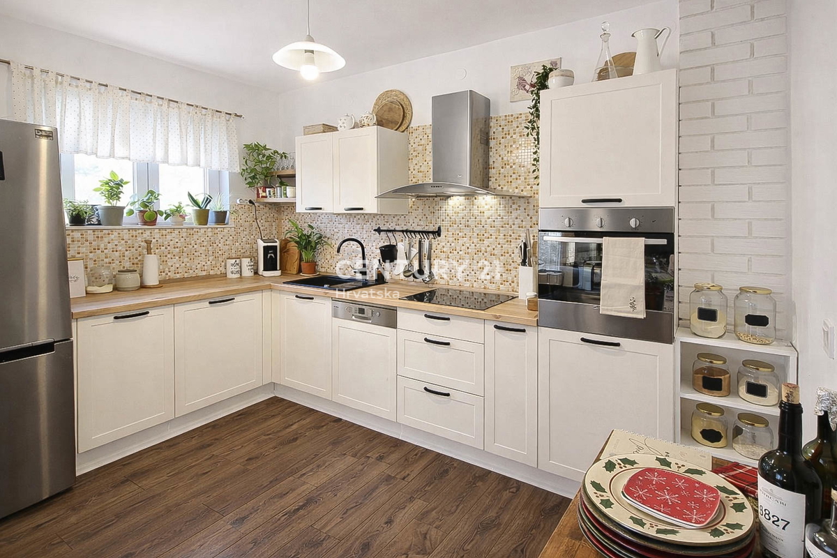 ZADAR, BOKANJAC, STANOVANJE 100,52 m2, RENOVIRANO, DELNO OPREMLJENO