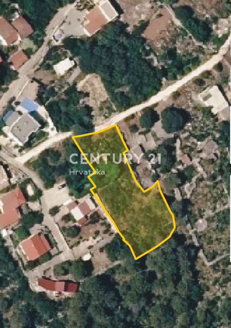 Tkon, otok Pašman, prodaja se gradbena parcela površine 1250 m2 z ostanki hiše stare 250 let