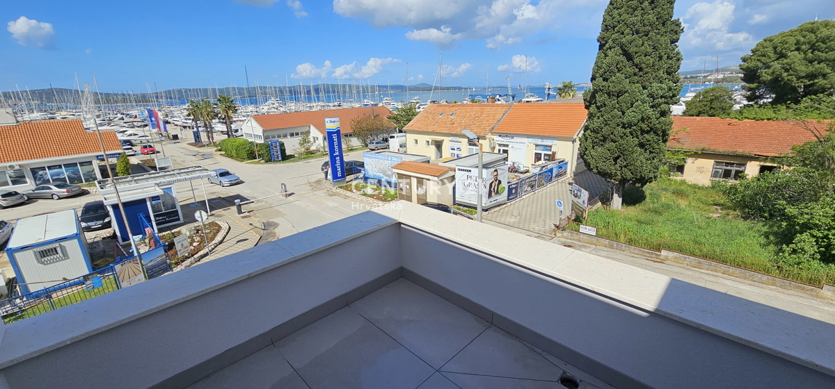 trosobno stanovanje v novogradnji površine 82 m2, samo 70 m od morja