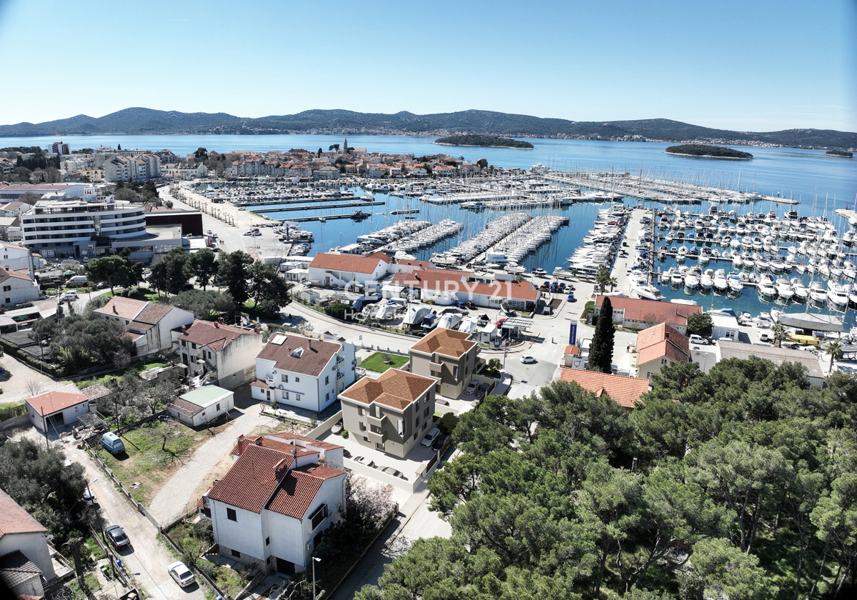 trosobno stanovanje v novogradnji površine 82 m2, samo 70 m od morja
