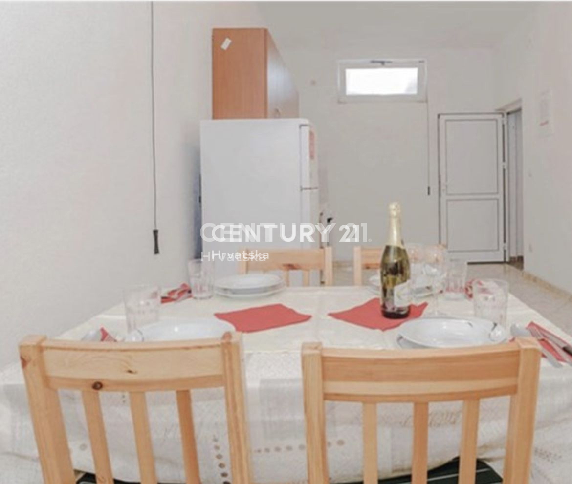 Biograd na Moru hiša s šestimi apartmaji