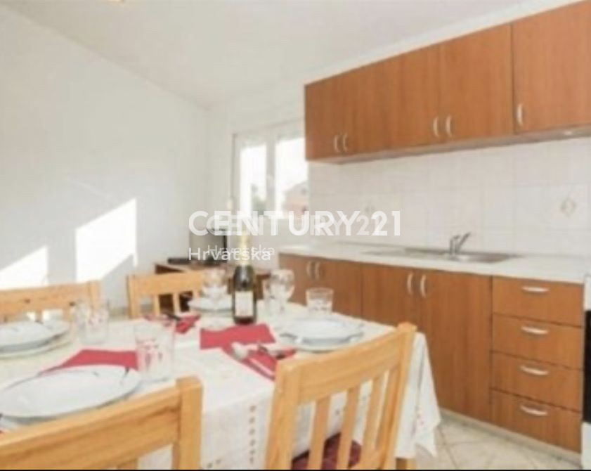 Biograd na Moru hiša s šestimi apartmaji