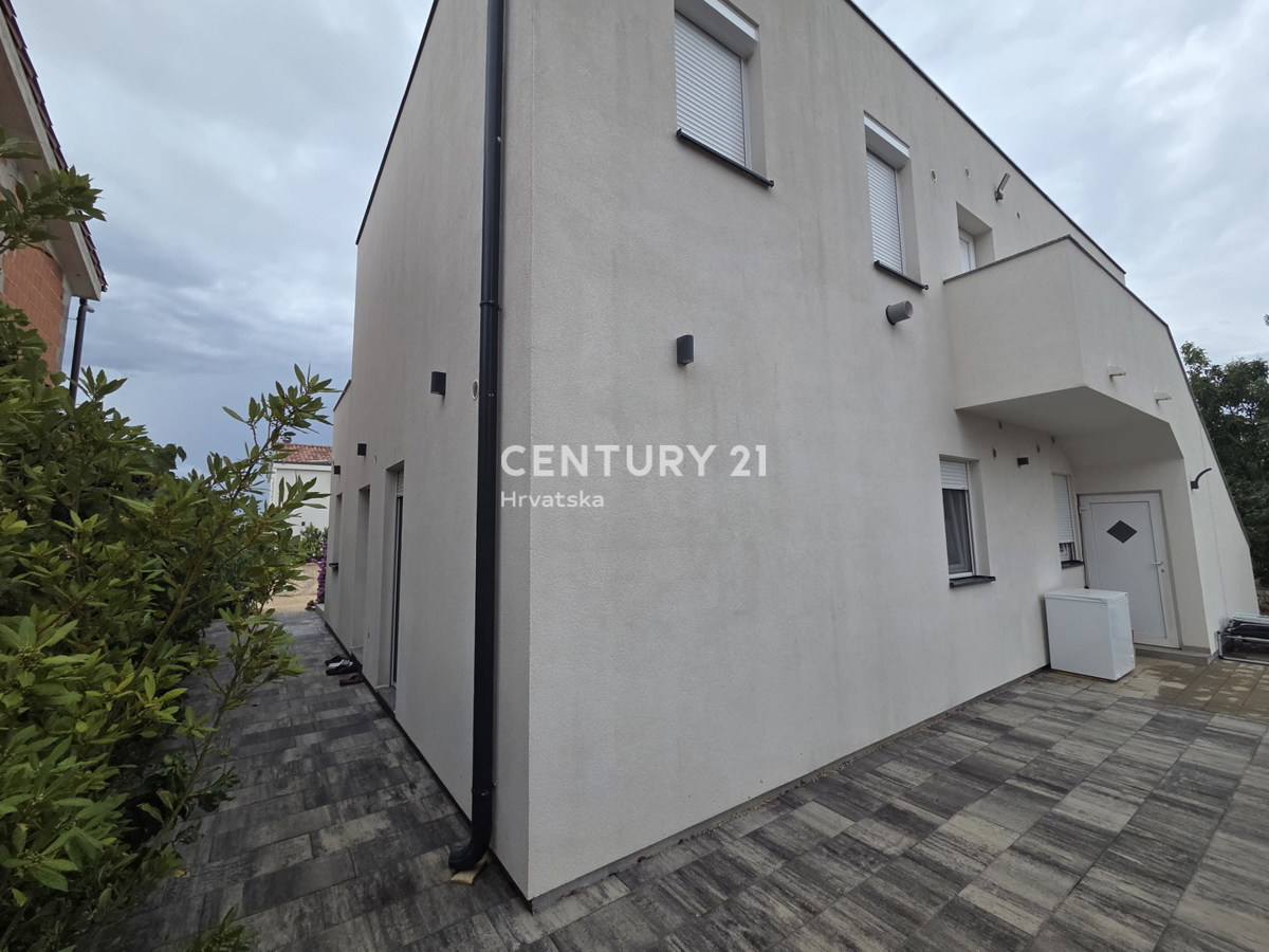 VIR, 3,5-PRSTORNO STANOVANJE, NOVOGRADNJA, 1. NADSTROPJE