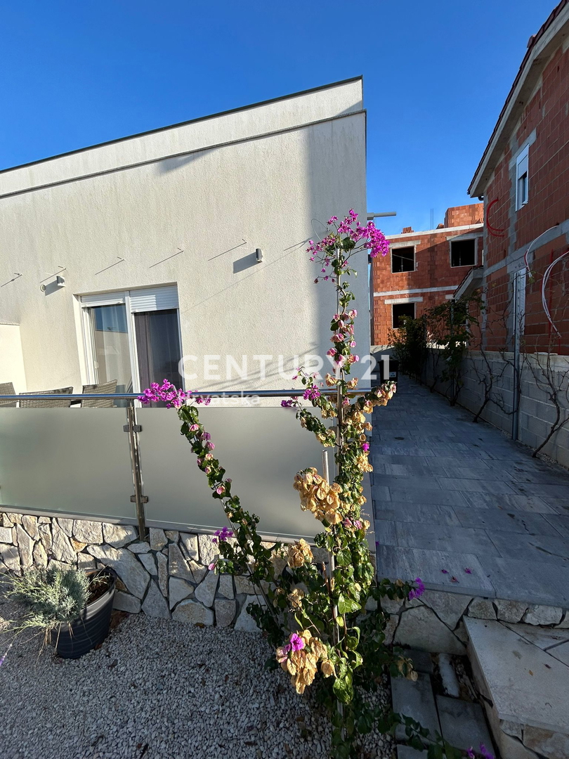 VIR, 3,5-PRSTORNO STANOVANJE, NOVOGRADNJA, 1. NADSTROPJE