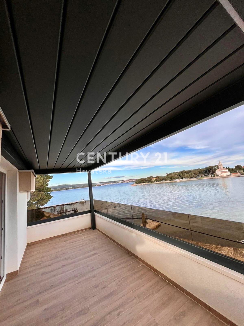 Pašman - otok Pašman - odlično novo stanovanje ob morju in plaži