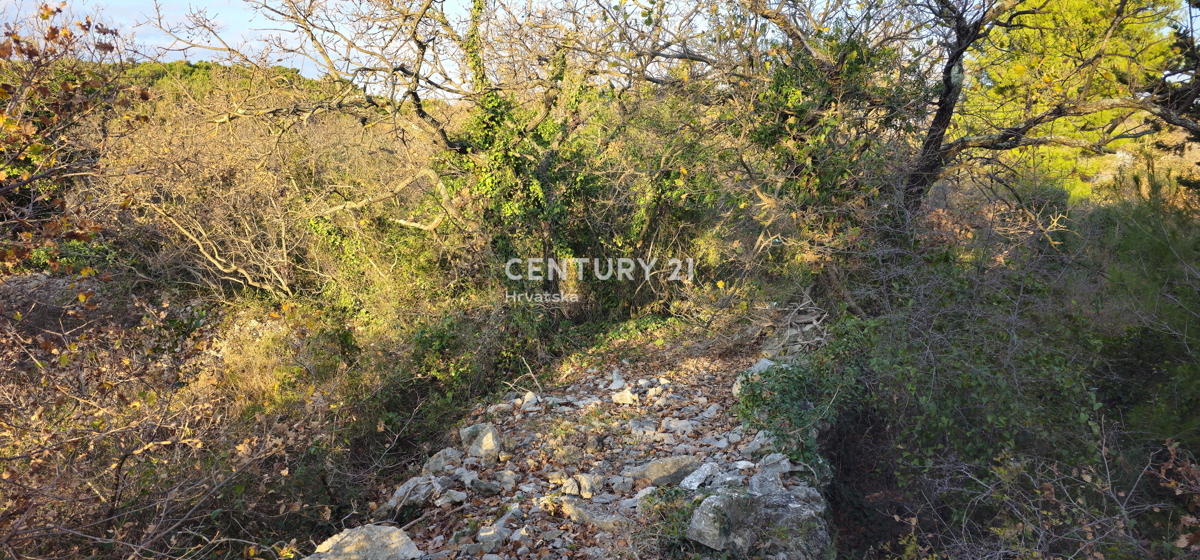 Pakoštane, Drage, gradbena parcela površine 1040 m2