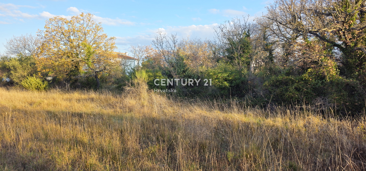 Pakoštane, Drage, gradbena parcela površine 1040 m2