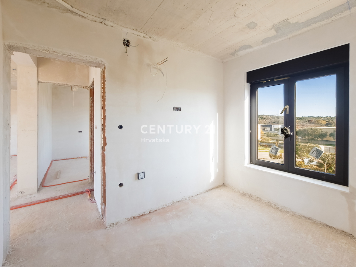 ZADAR, LJUBAČ, LUX. NOVOGRADNJA, 102,17 m2, 1. nadstropje, 50 m do morja in plaže, pogled na morje