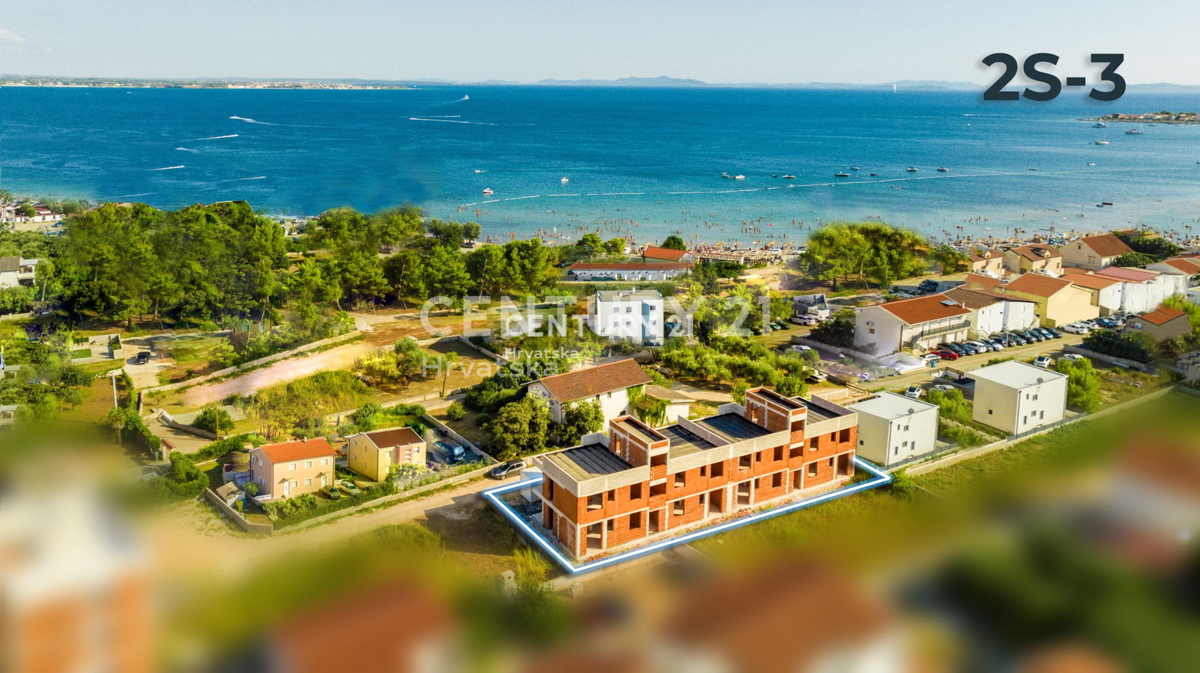 Vir - Zadar: Dvosobno stanovanje s strešno teraso in pogledom na morje