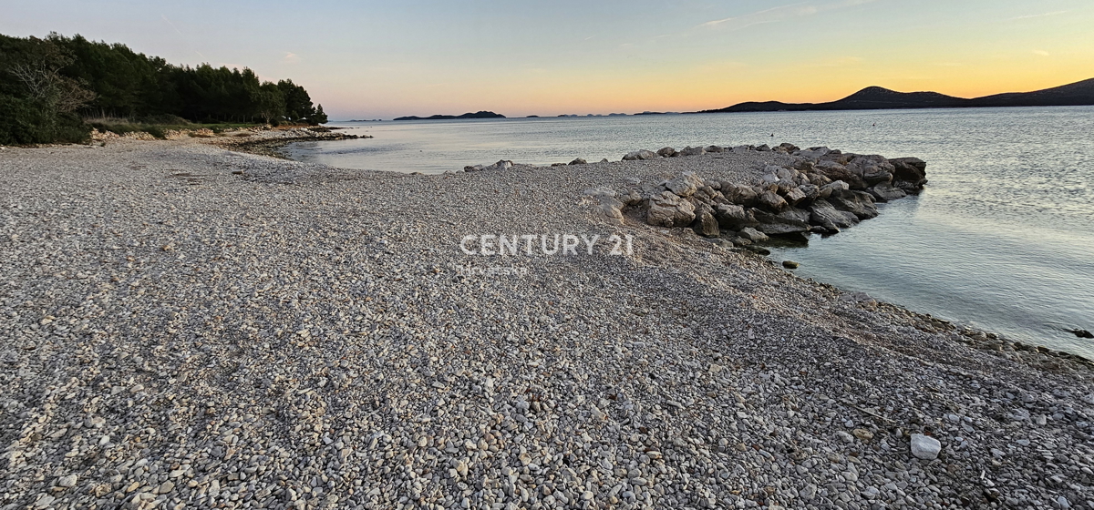 Biograd na Moru, Kumenat, 2.900 m2 zemljišča v turistični coni