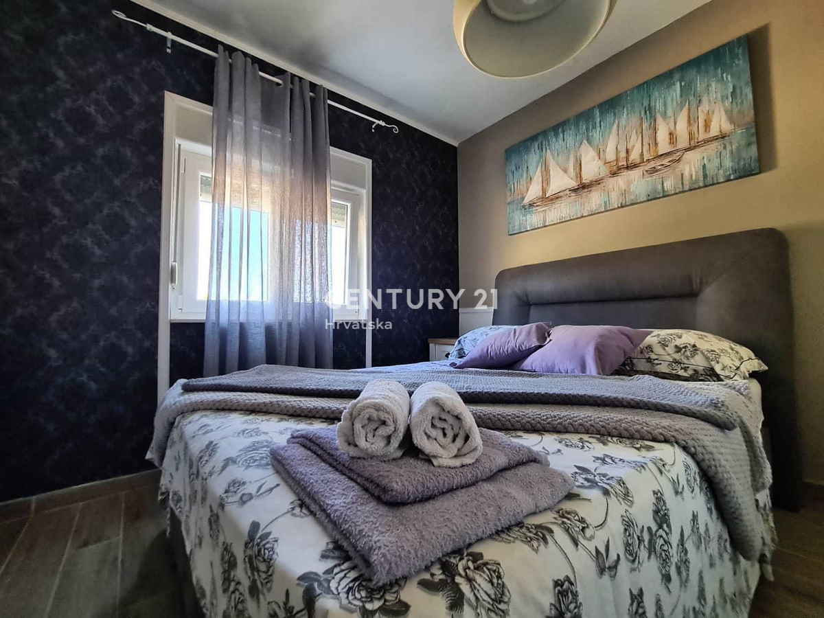 Privlaka - Zadar - počitniška hiša z razgledom na morje