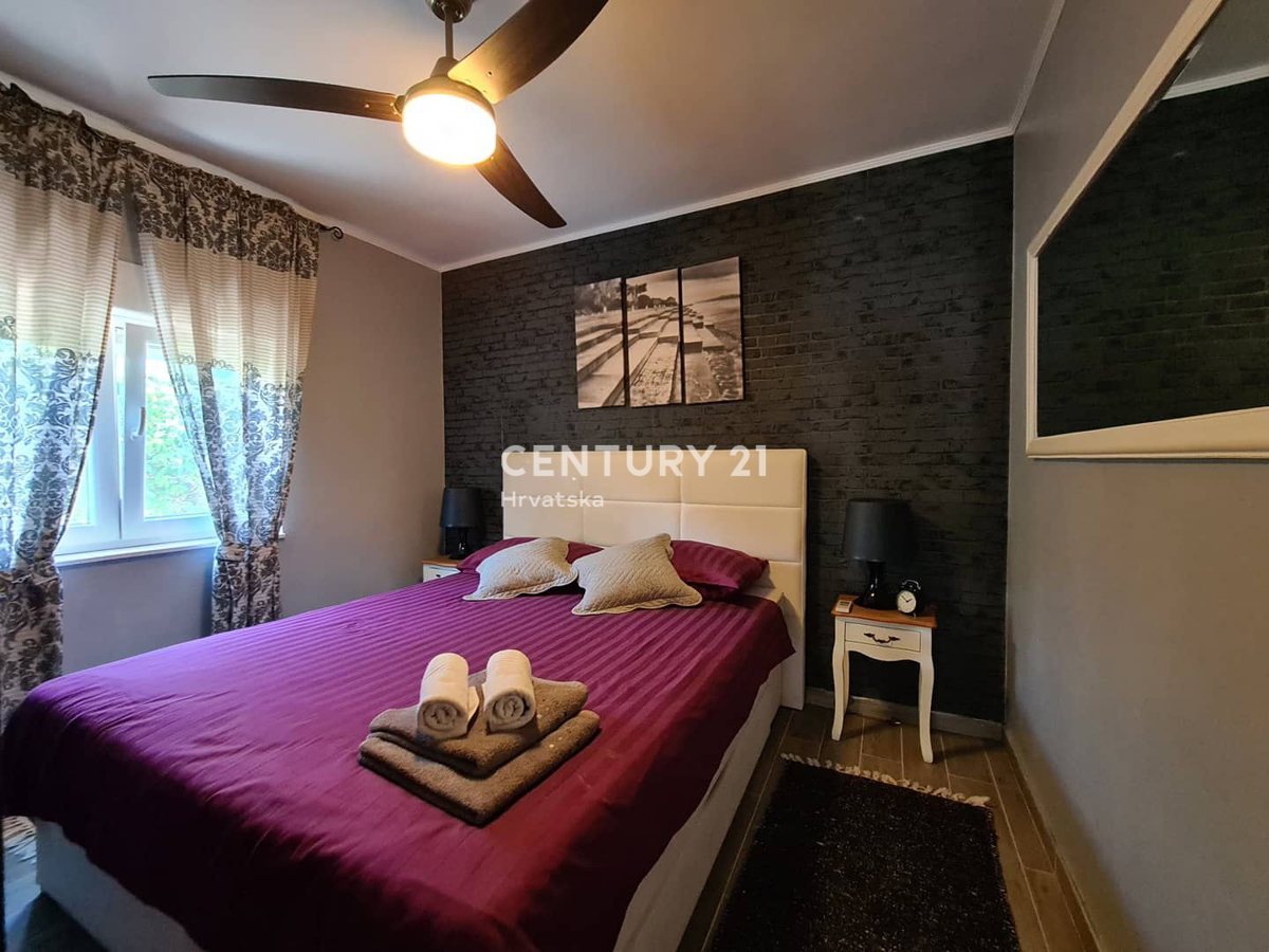 Privlaka - Zadar - počitniška hiša z razgledom na morje