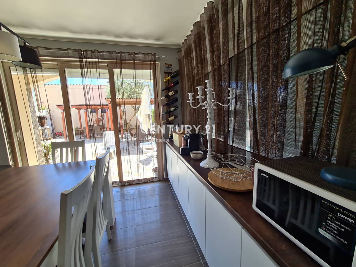 Privlaka - Zadar - počitniška hiša z razgledom na morje