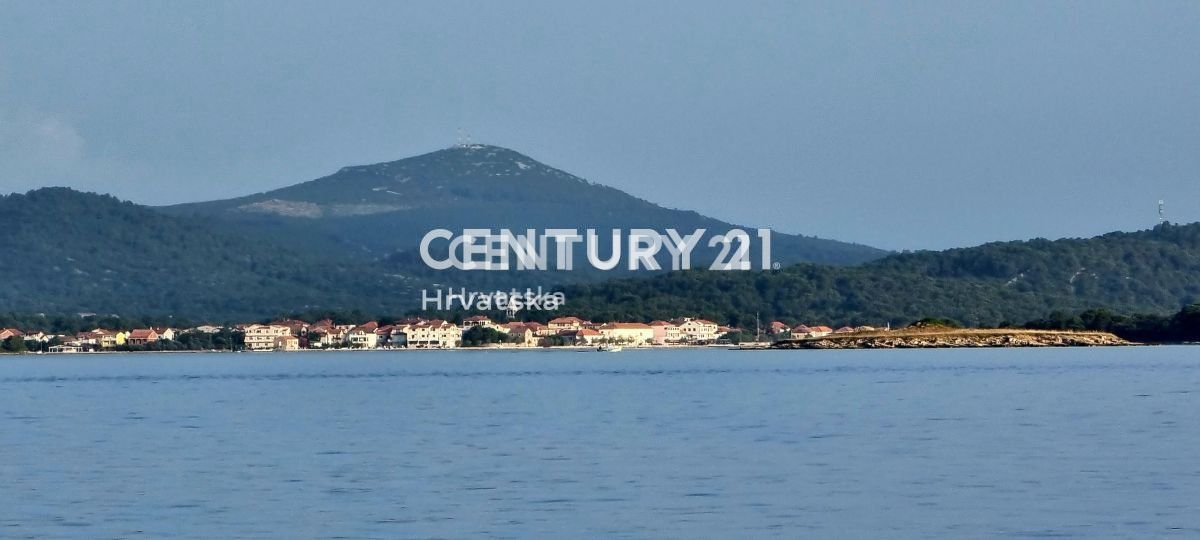 Pašman, Neviđane, Gradbena parcela