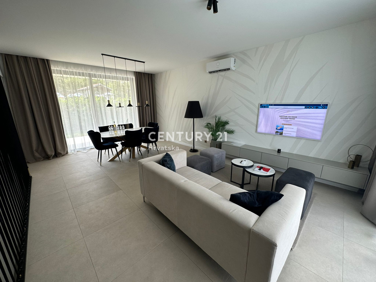 Pašman, Tkon, prvi vrsti ob morju, vrhunska vila z bazenom, garažo in savno