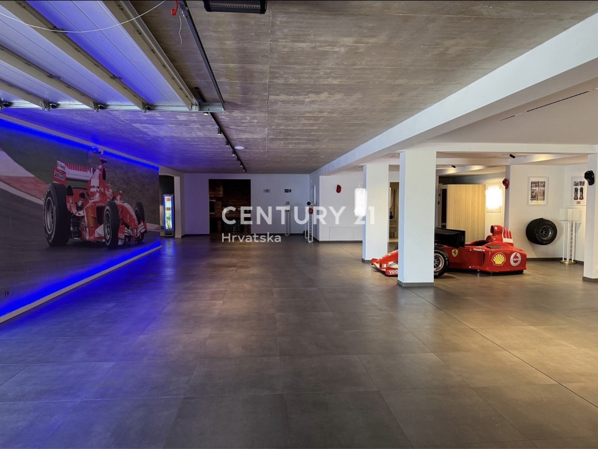 Pašman, Tkon, prvi vrsti ob morju, vrhunska vila z bazenom, garažo in savno