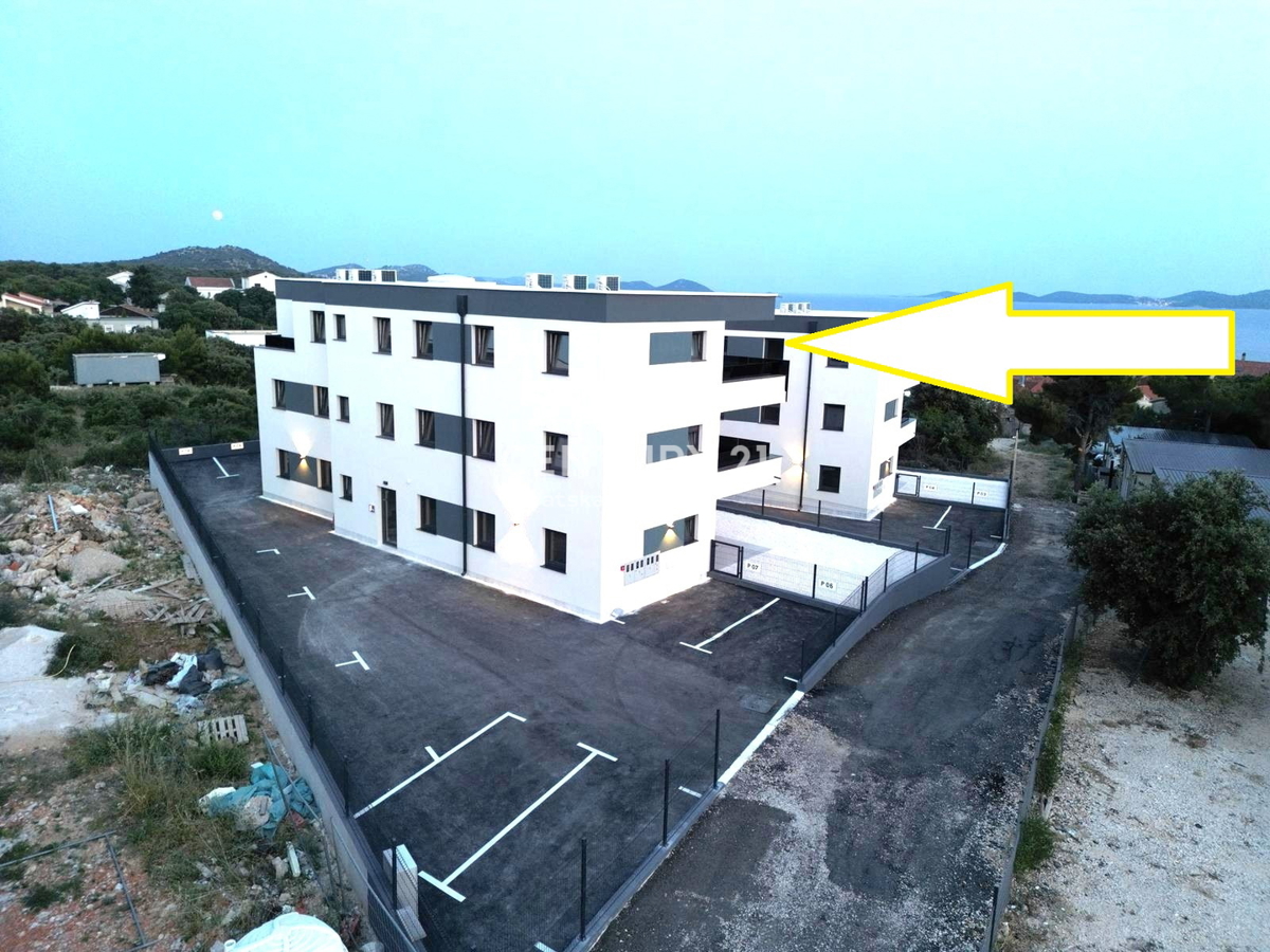 Pakoštane - trisobno stanovanje z pogledom na morje -S5-A