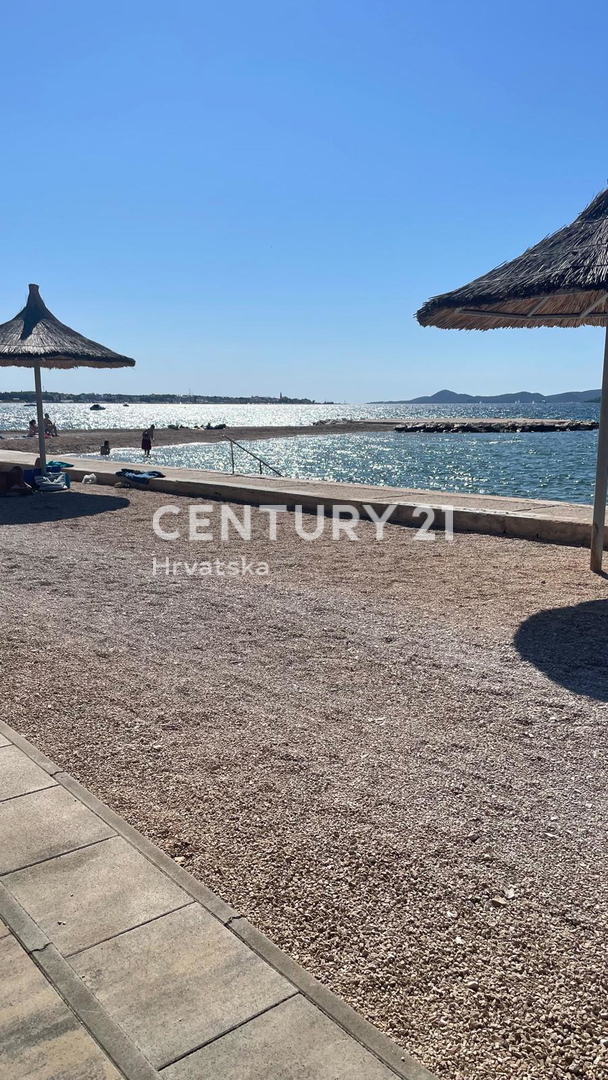 Sveti Filip in Jakob, stanovanje površine 78 m2 s čudovitim pogledom na morje in otoke