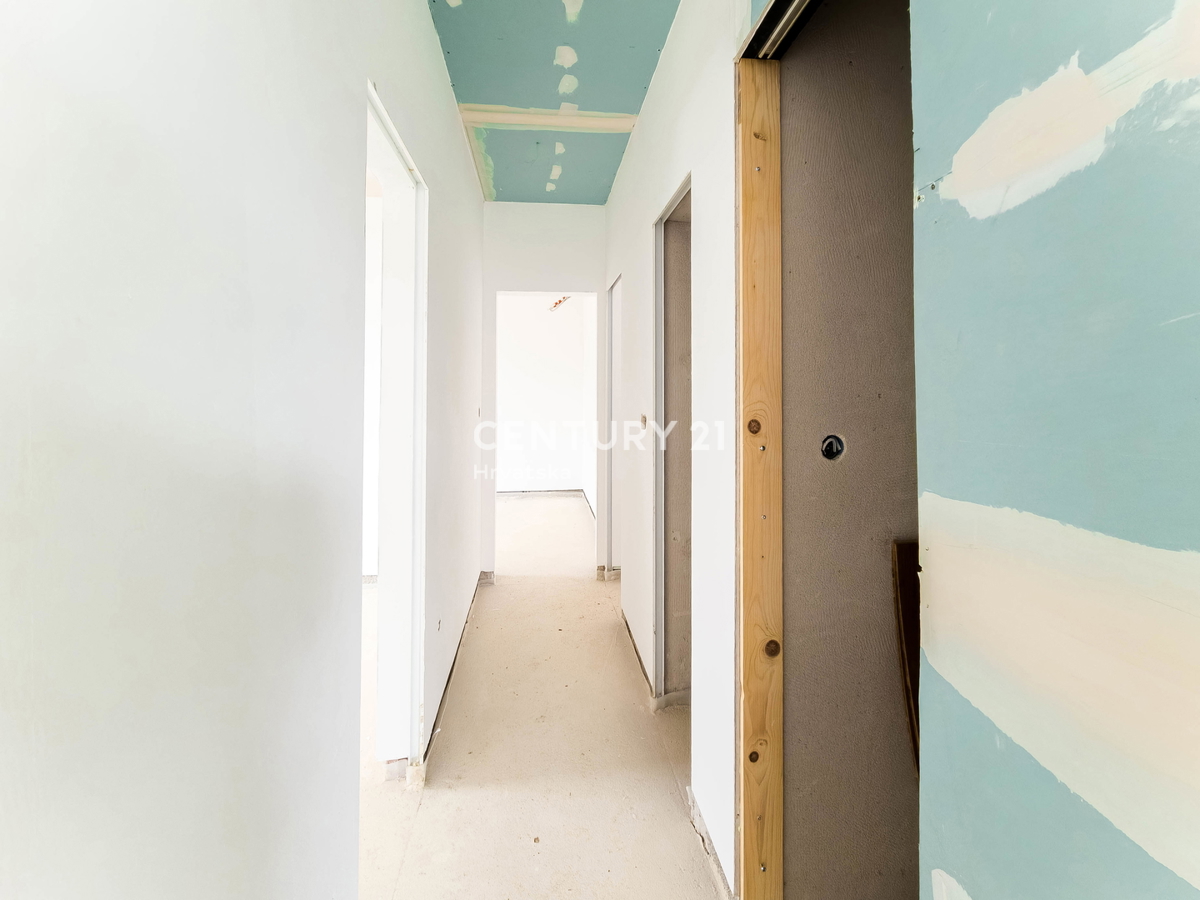 ZADAR, BILI BRIG, luksuzní novostavba, 3,5 pokoje, 110 m2, přízemí, zahrada

ZADAR, BILI BRIG, luksusowa nowa inwestycja, 3,5 pokoju, 110 m2, parter, ogród

ZADAR, BILI BRIG, luxus újépítés, 3,5 szoba, 110 m2, földszint, kert

ZADAR, BILI BRIG, luksu