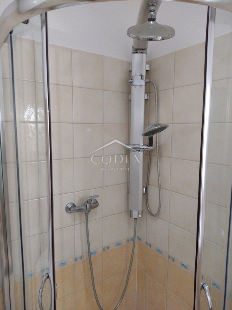 Peroj - apartma v novogradnji, primeren za investicijo