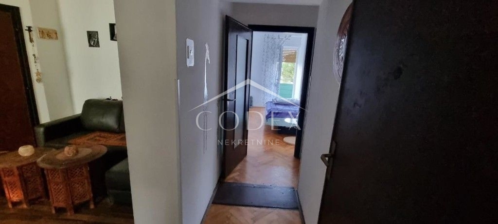 Opatija - trisobno stanovanje z 2 balkonoma