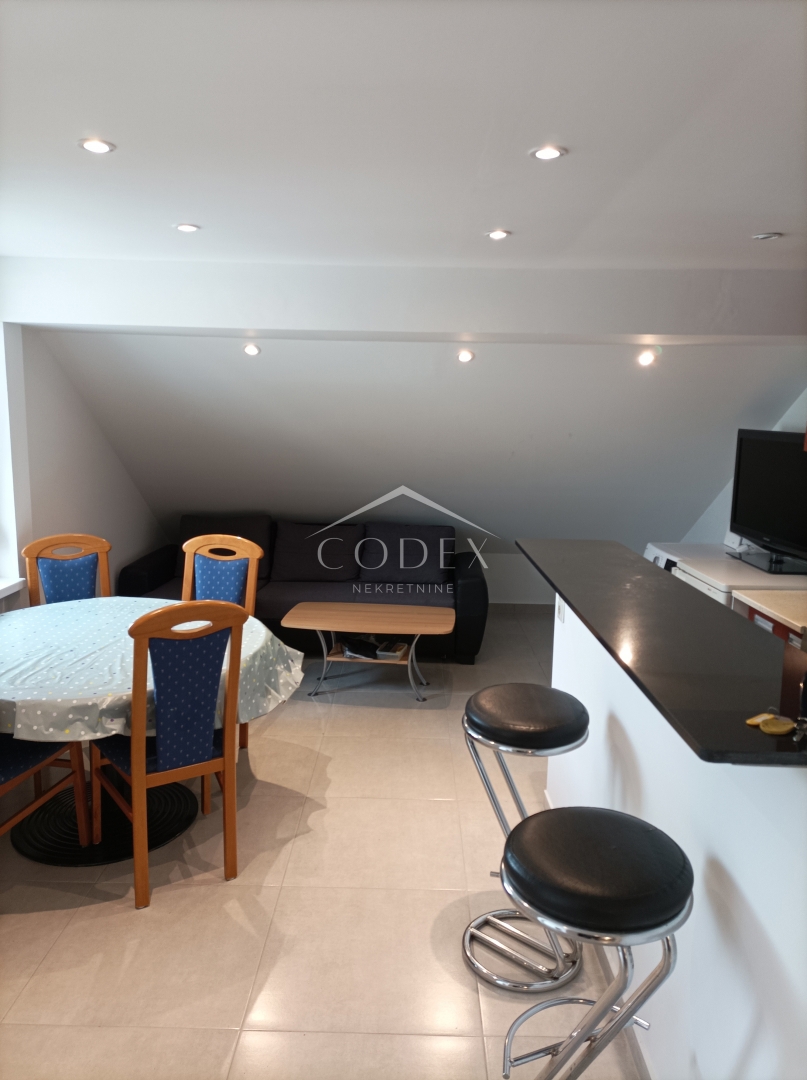 Jadranovo - apartma 800 m od morja