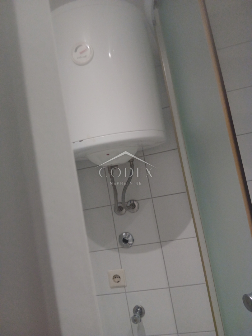 Jadranovo - apartma 800 m od morja