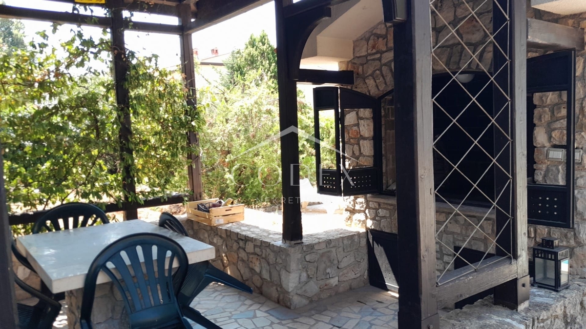 Poreč - hiša s 5 apartmaji za turistični najem