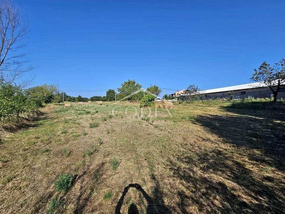 Žminj - prodaja gradbenega zemljišča