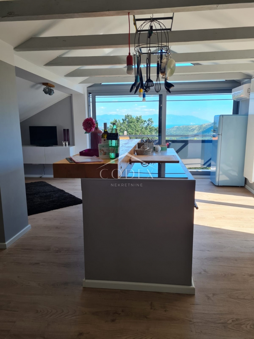 Bribir – penthouse s pogledom na morje