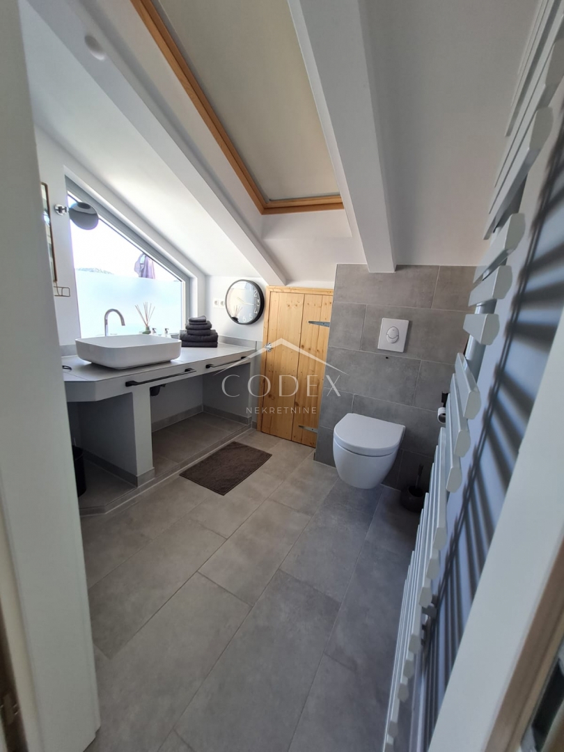 Bribir – penthouse s pogledom na morje