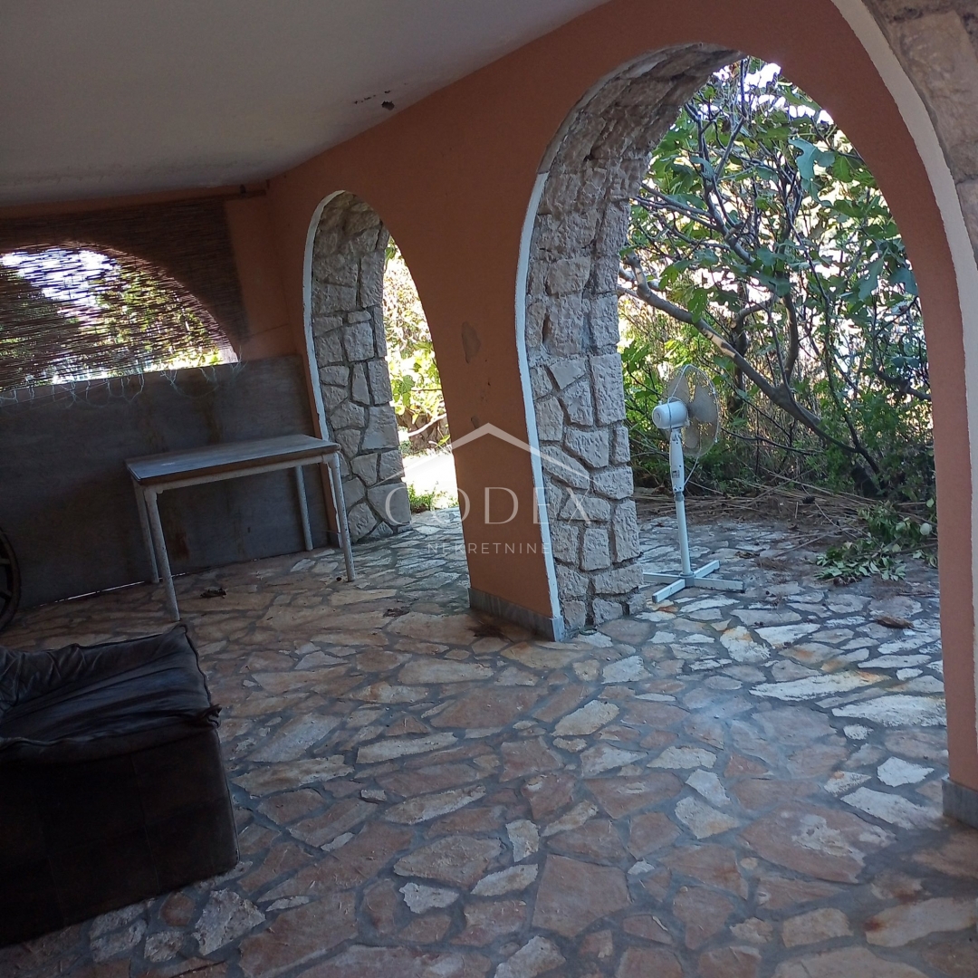 Mali Lošinj - Hiša ob morju v čudovitem zalivu