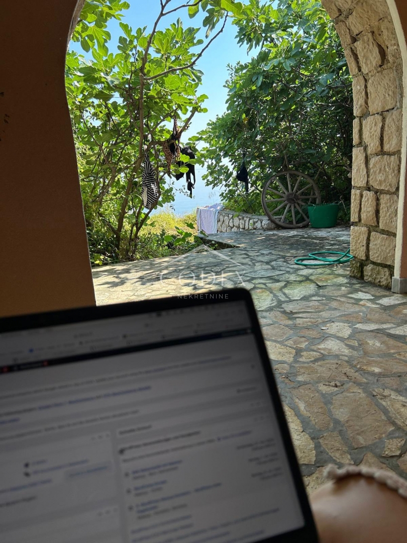 Mali Lošinj - Hiša ob morju v čudovitem zalivu