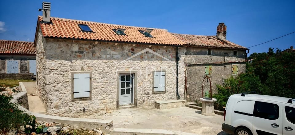 Labin - Obnovljena kamnita hiša