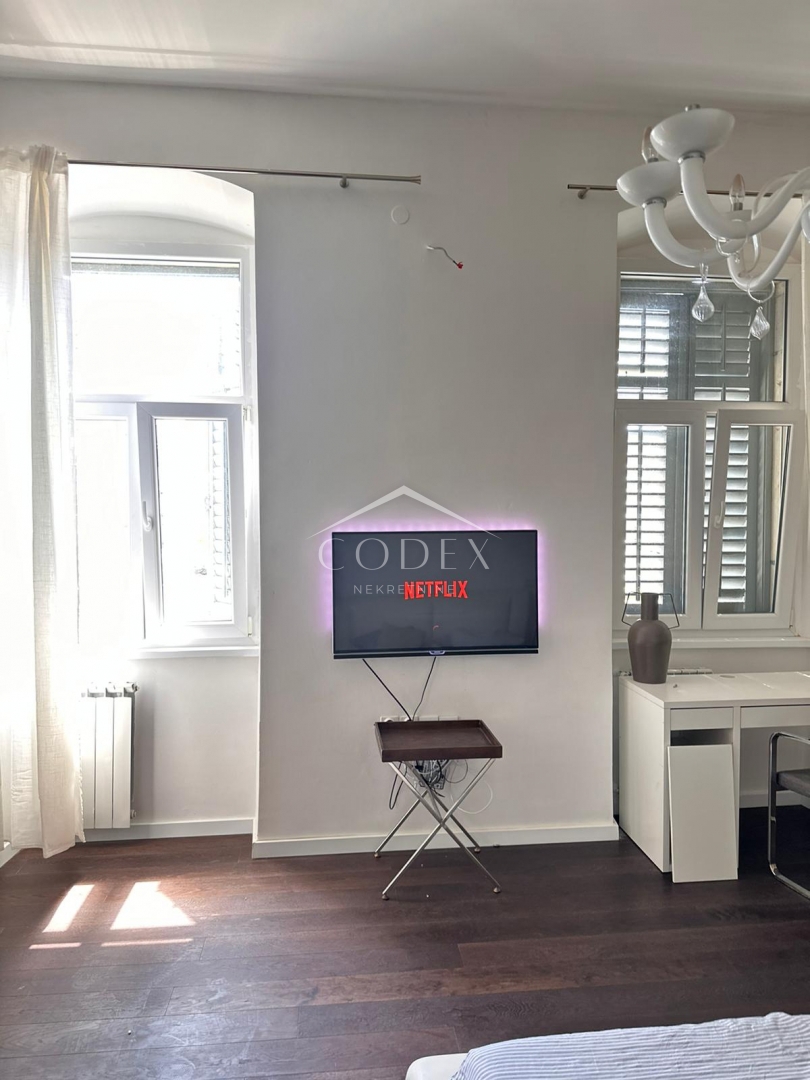 Pula – prodaja luksuznega stanovanja v samem centru