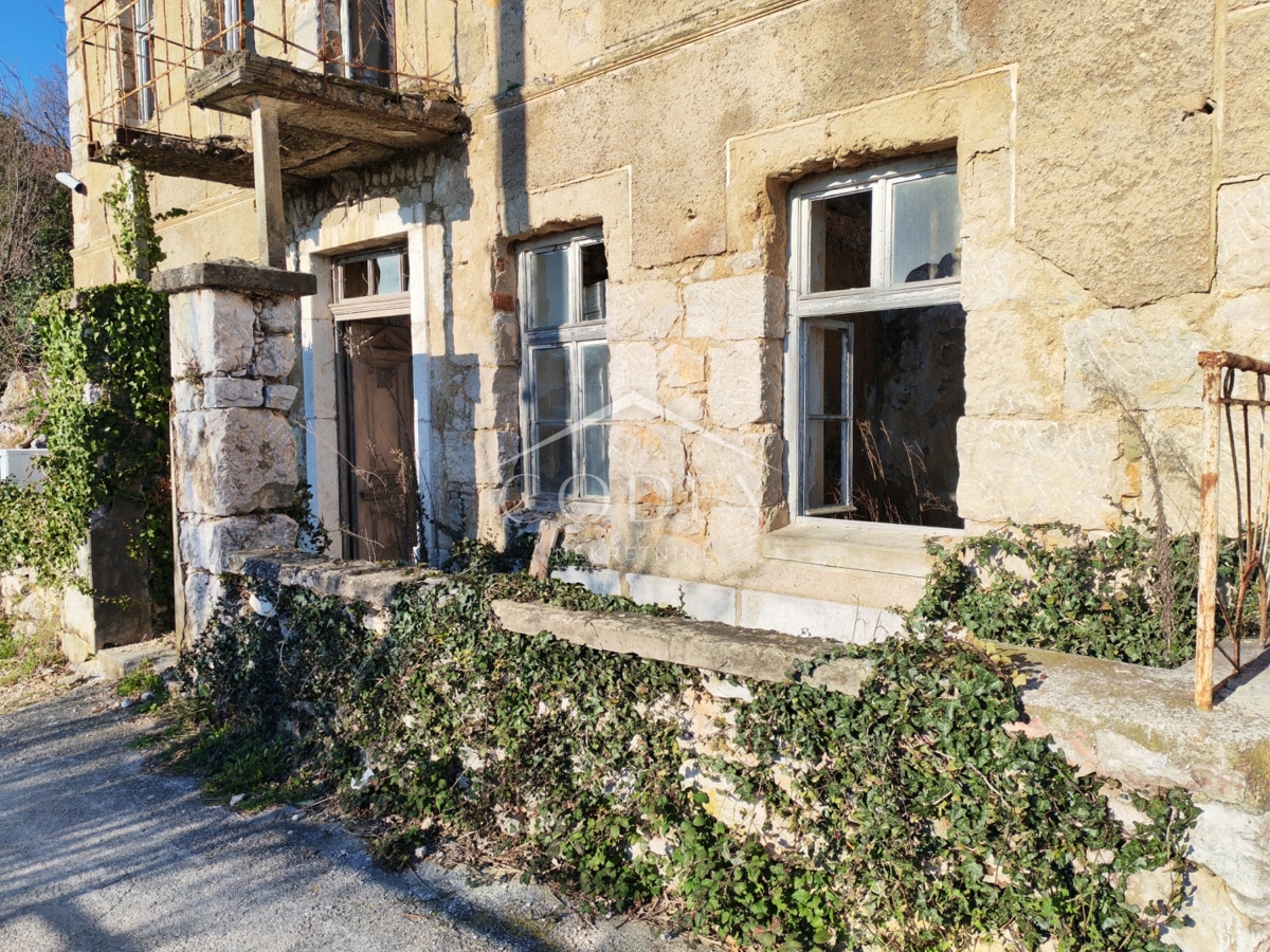 Crikvenica – Prodaja starine za adaptacijo