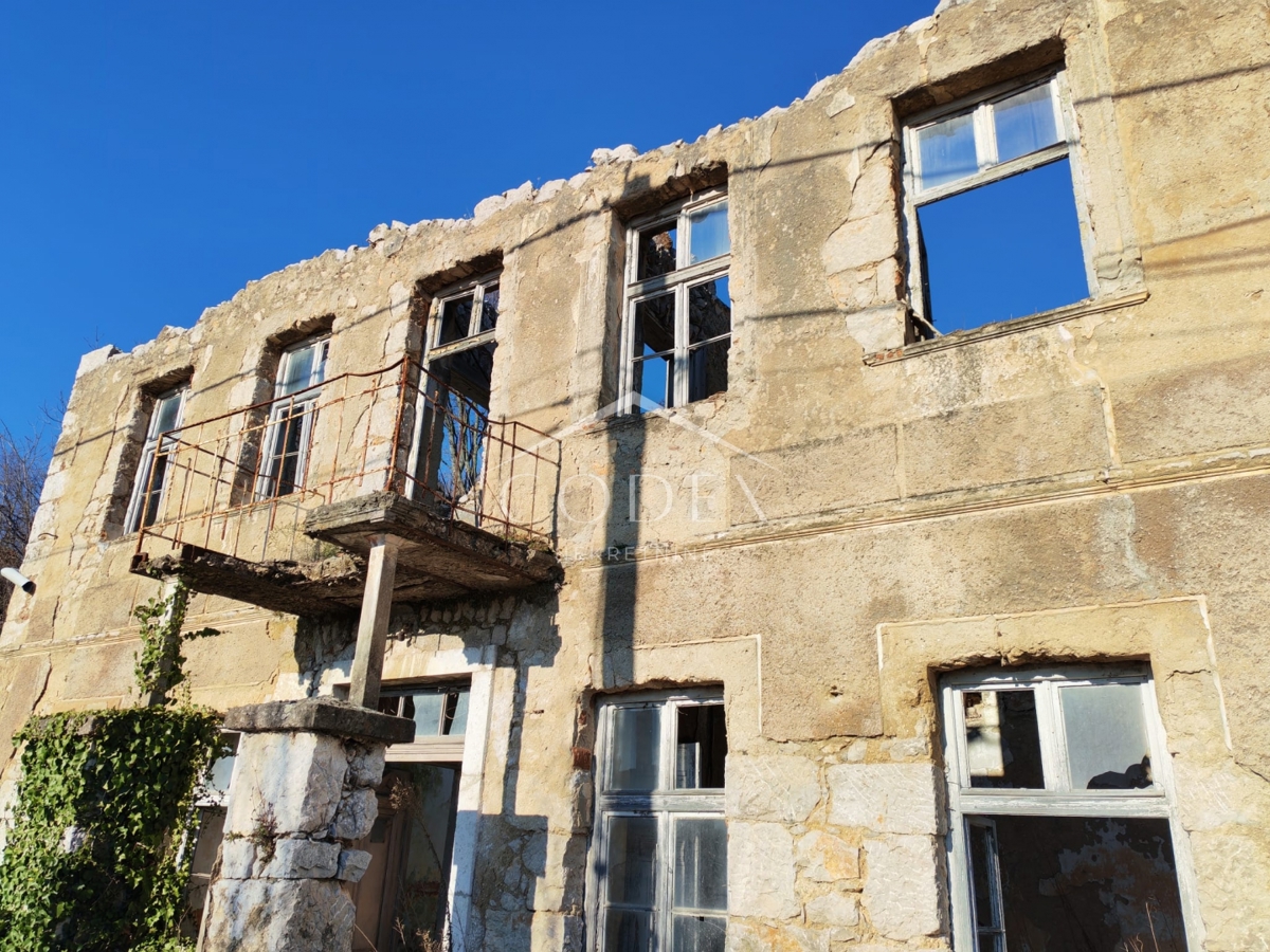 Crikvenica – Prodaja starine za adaptacijo