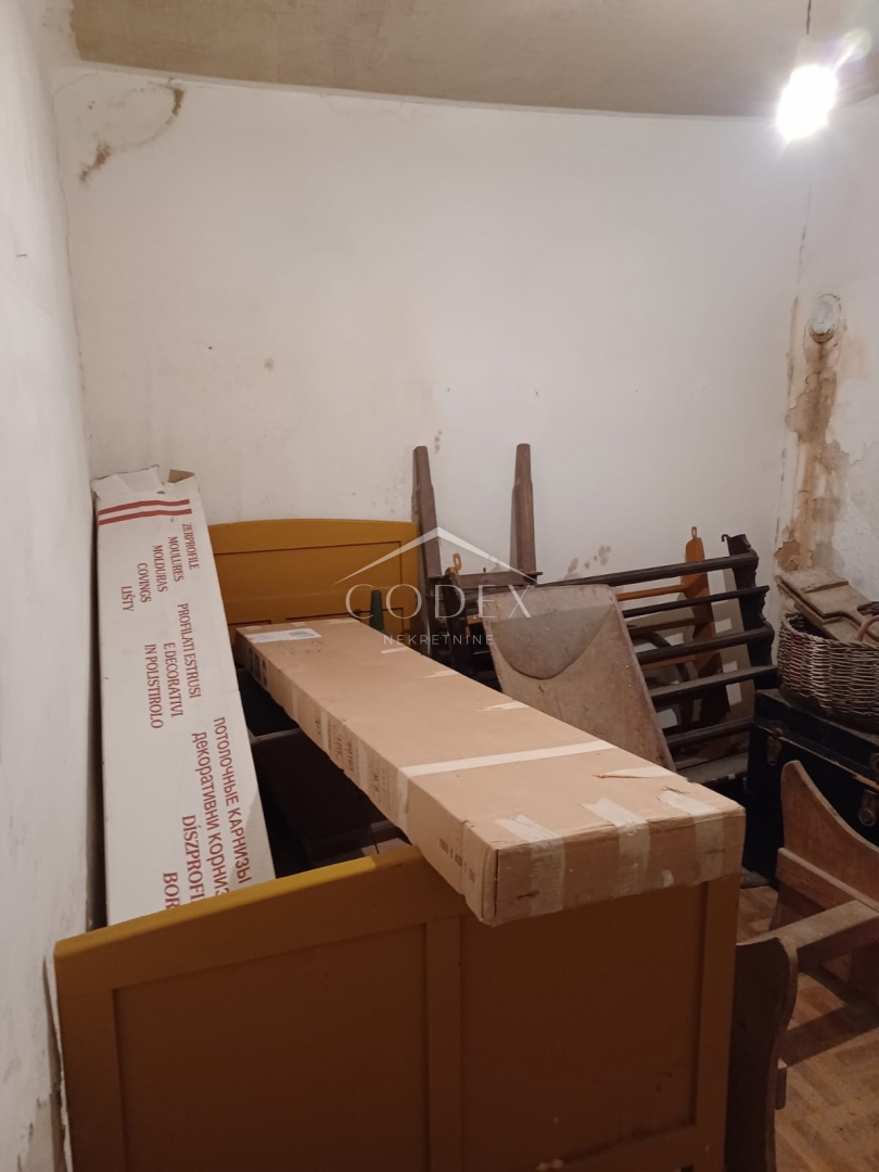 Susak – Donje Selo – Kamnita hiša za prenovo