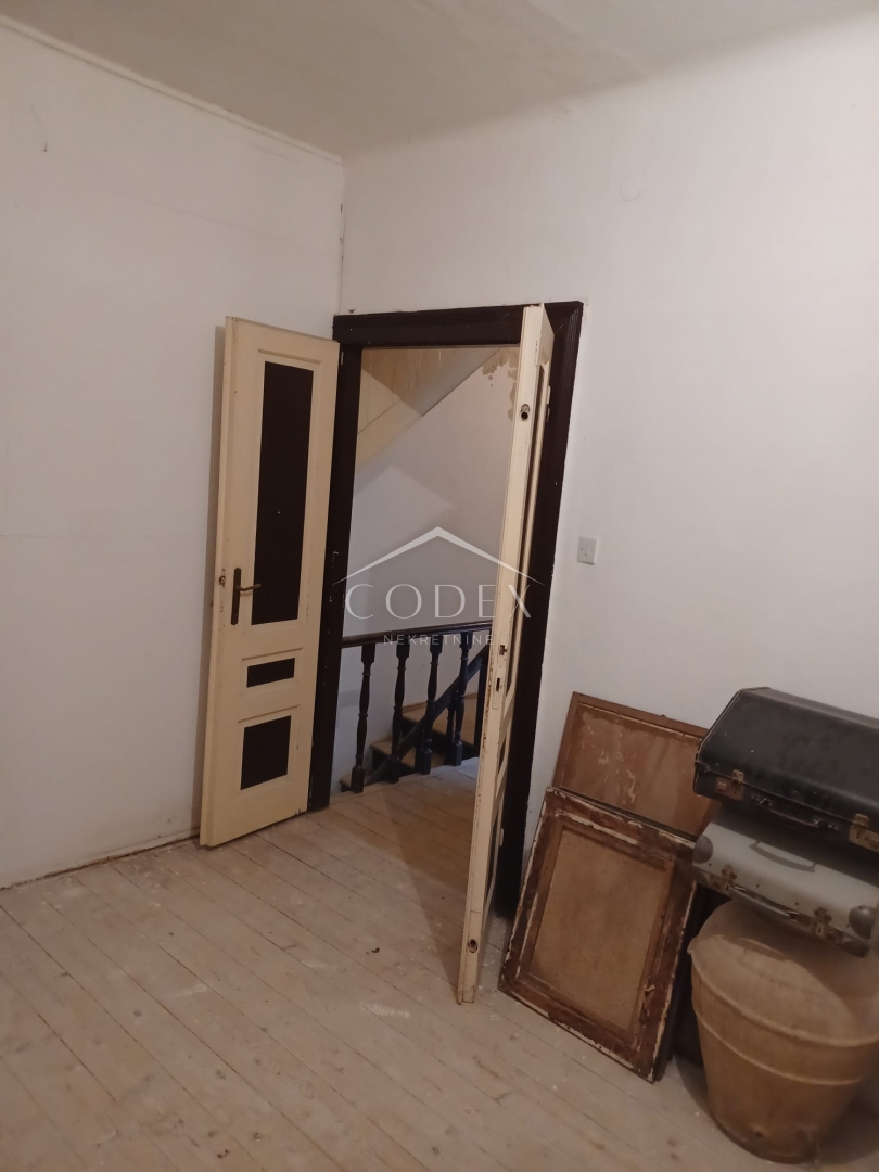 Susak – Donje Selo – Kamnita hiša za prenovo