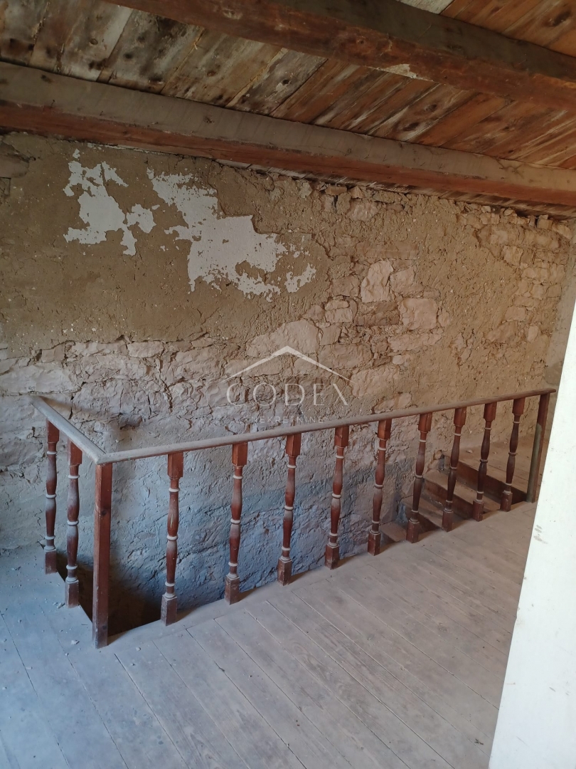Susak – Donje Selo – Kamnita hiša za prenovo