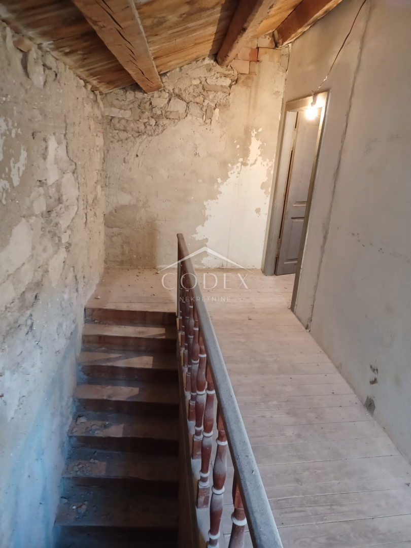 Susak – Donje Selo – Kamnita hiša za prenovo