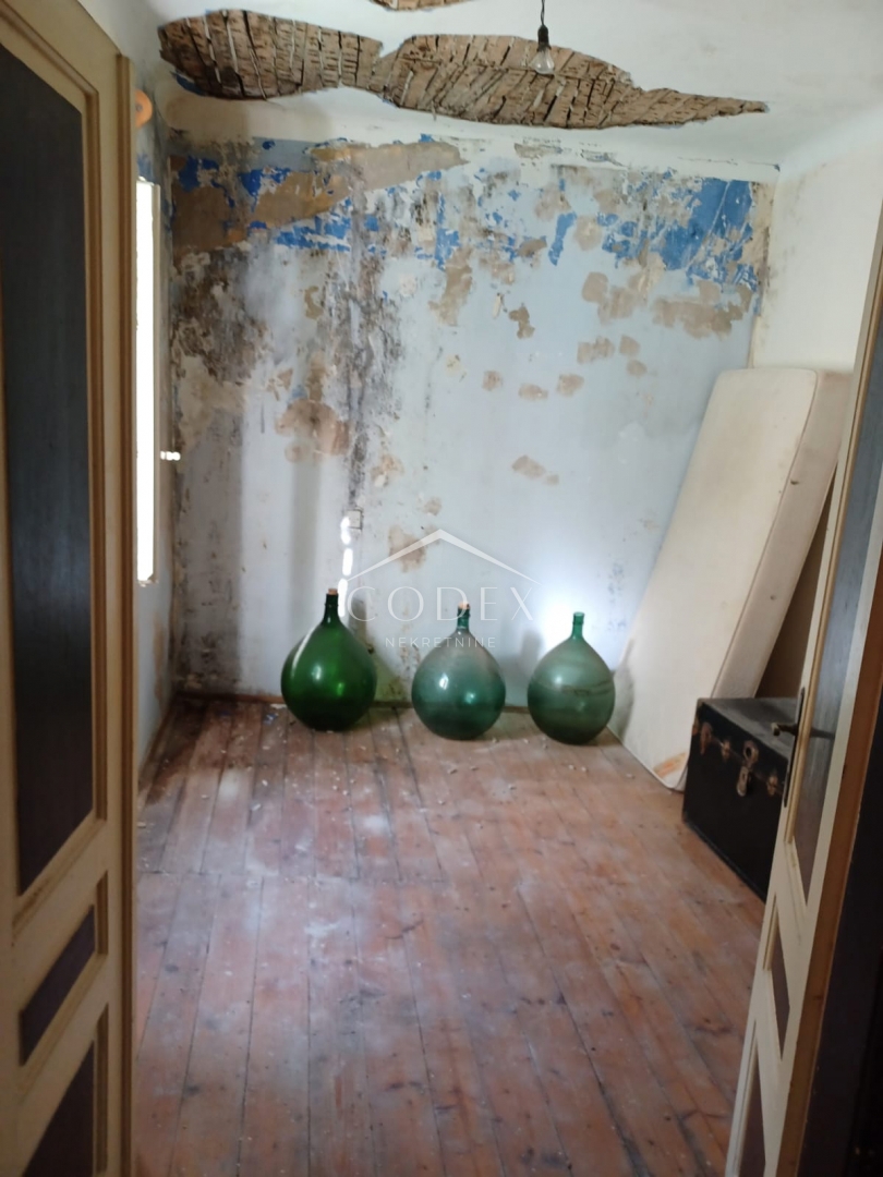 Susak – Donje Selo – Kamnita hiša za prenovo