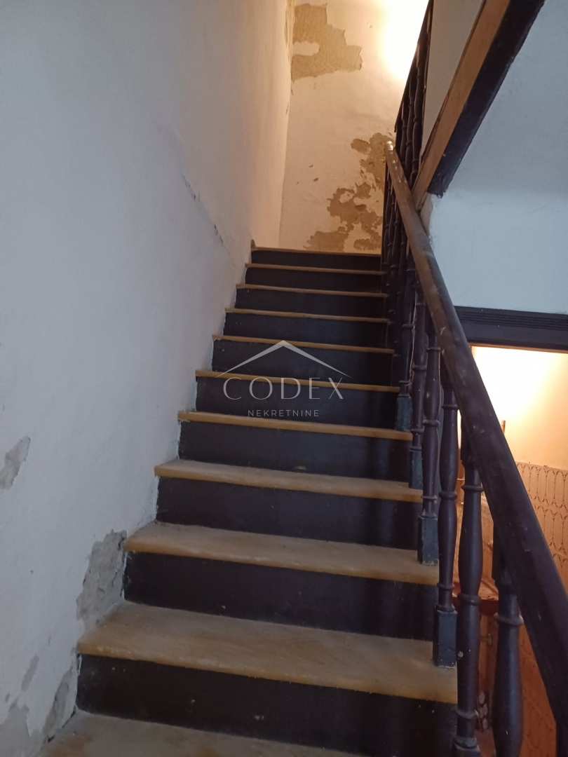 Susak – Donje Selo – Kamnita hiša za prenovo