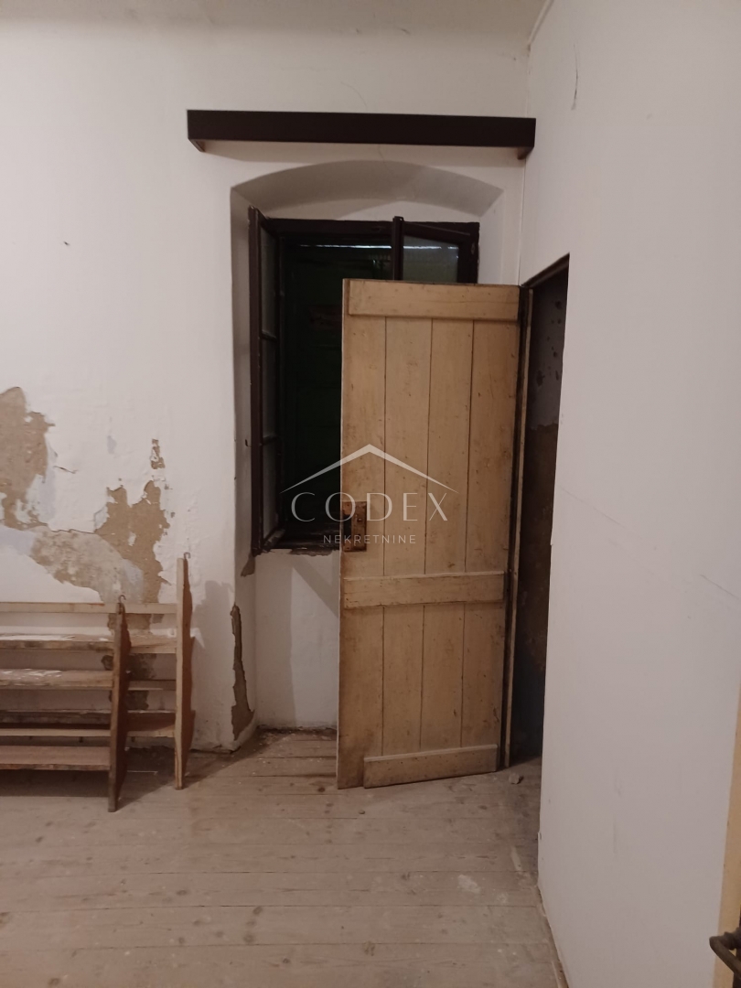 Susak – Donje Selo – Kamnita hiša za prenovo