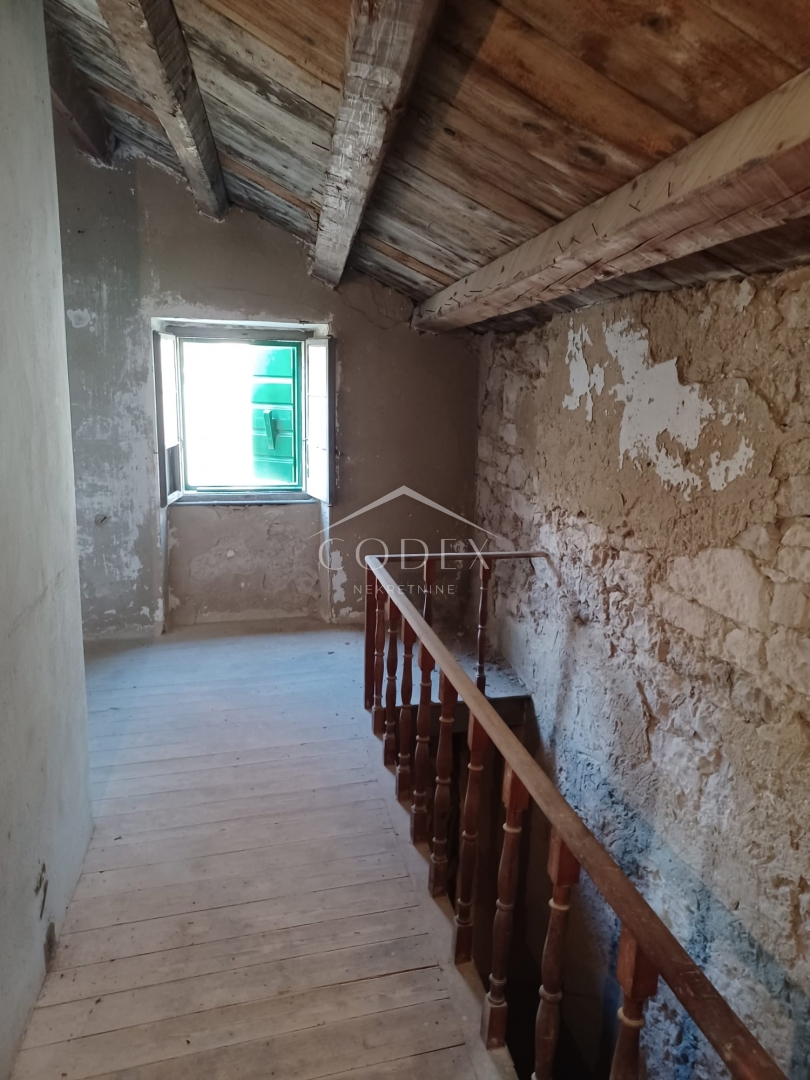 Susak – Donje Selo – Kamnita hiša za prenovo