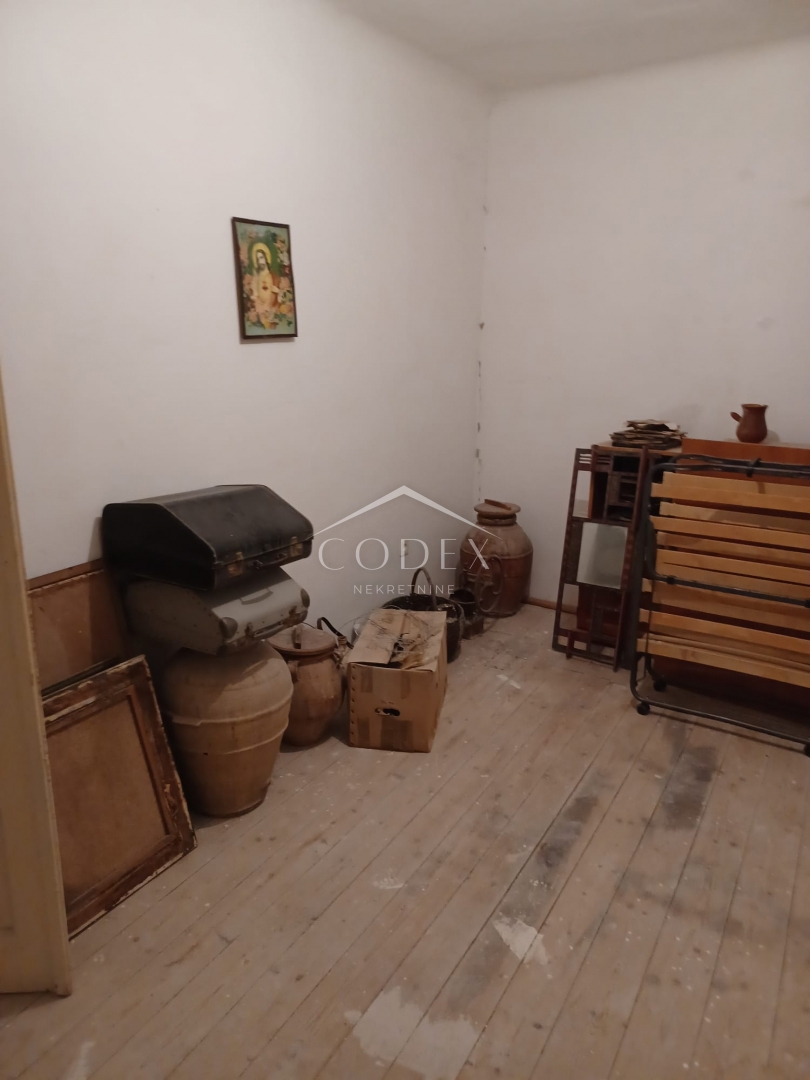 Susak – Donje Selo – Kamnita hiša za prenovo