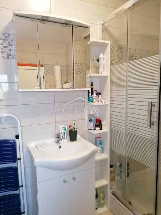 Buje - lepo na novo adaptirano stanovanje v centru